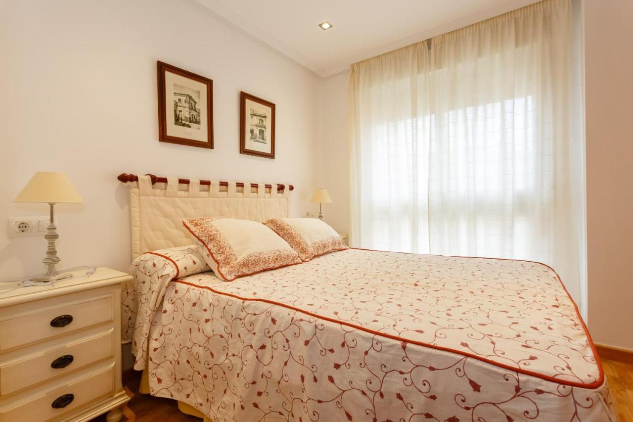 Apartment Gatu Elvira Junto Al Hospital Y Playa 2 Dormit Y 2 Banos, Preferente Mayores De 25 Anos Y Familias Cadiz
