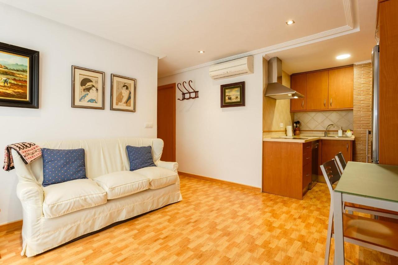 Apartment Gatu Elvira Junto Al Hospital Y Playa 2 Dormit Y 2 Banos, Preferente Mayores De 25 Anos Y Familias Cadiz